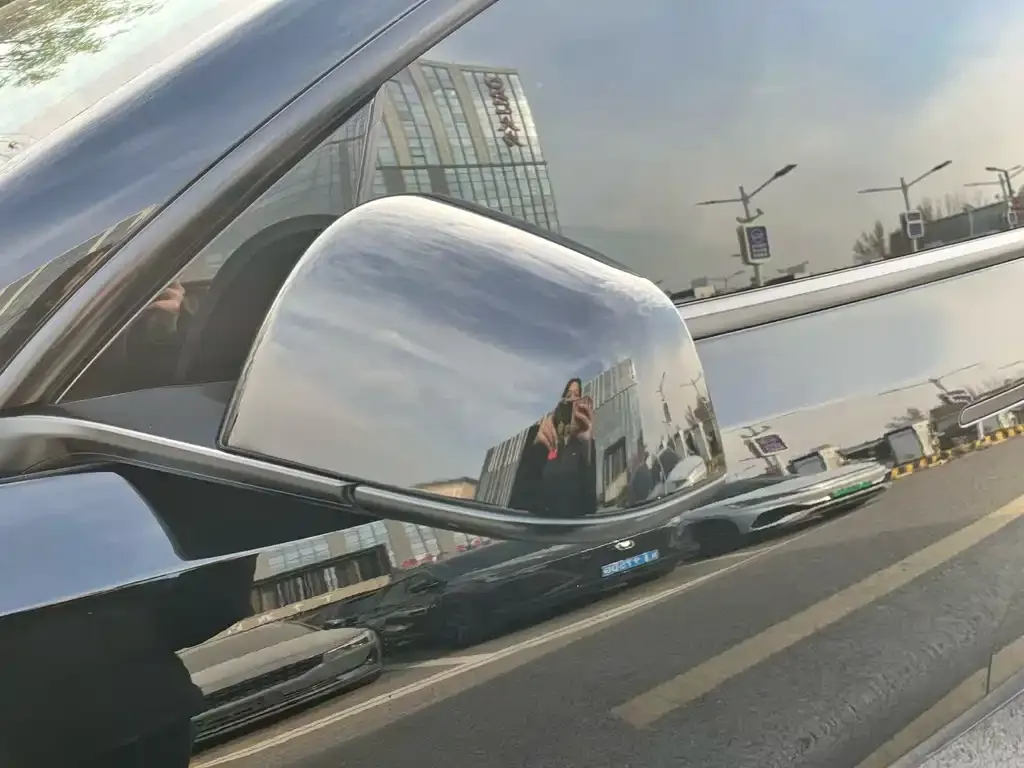 Tesla Model Y 2023 из CN, фото 8