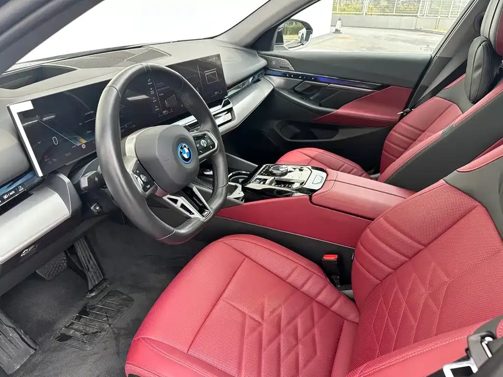 BMW i5 2025 из CN, фото 9