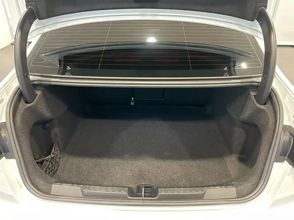 Audi A3 2023 из CN, фото 8
