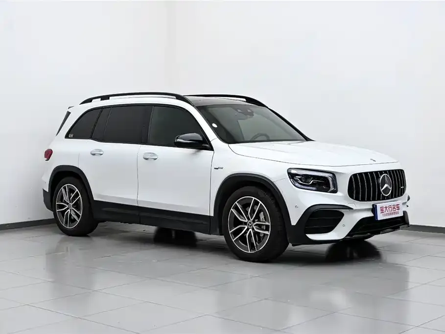 Mercedes-Benz GLB AMG — фото 4