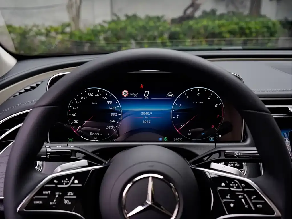 Mercedes-Benz E-Class (Import) 2025 из CN, фото 2