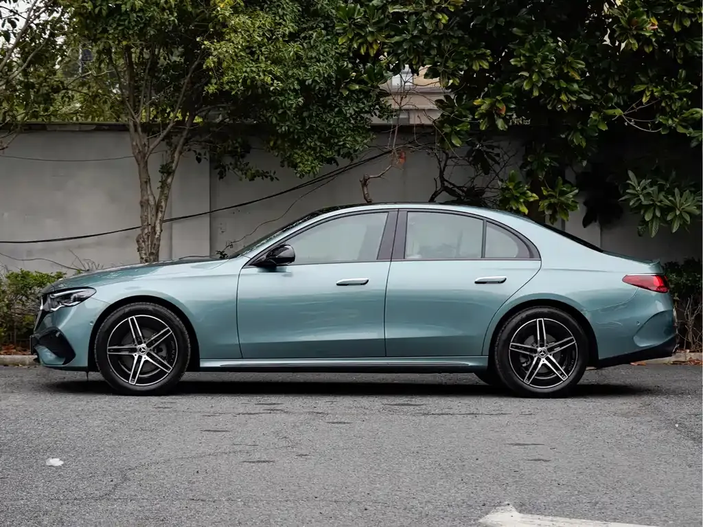 Mercedes-Benz E-Class (Import) 2025 из CN, фото 9
