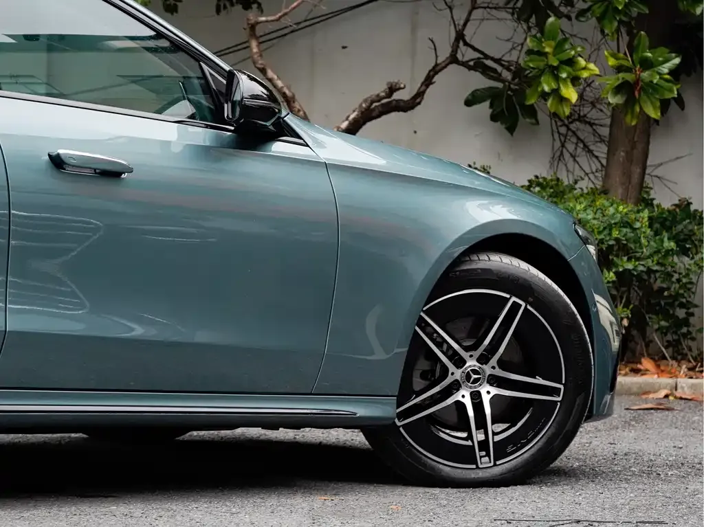 Mercedes-Benz E-Class (Import) 2025 из CN, фото 3