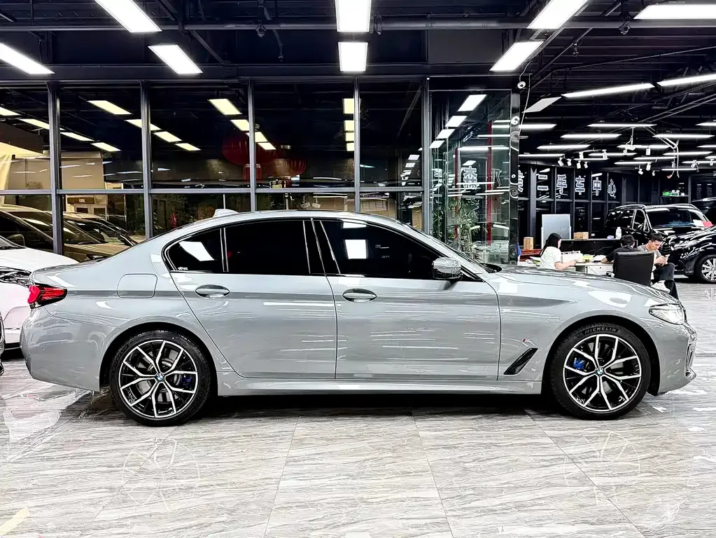 BMW 5 Series (Import) — фото 9