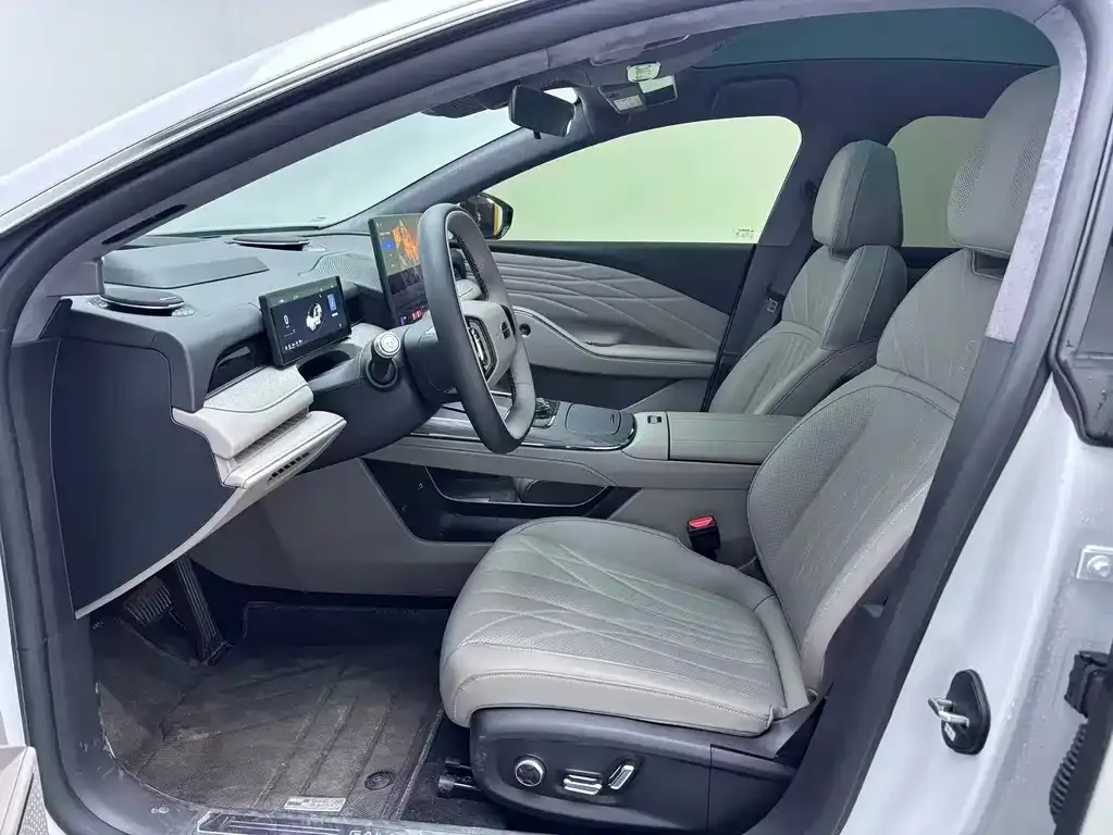 Geely Galaxy Xingyao 8 2025 из CN, фото 8