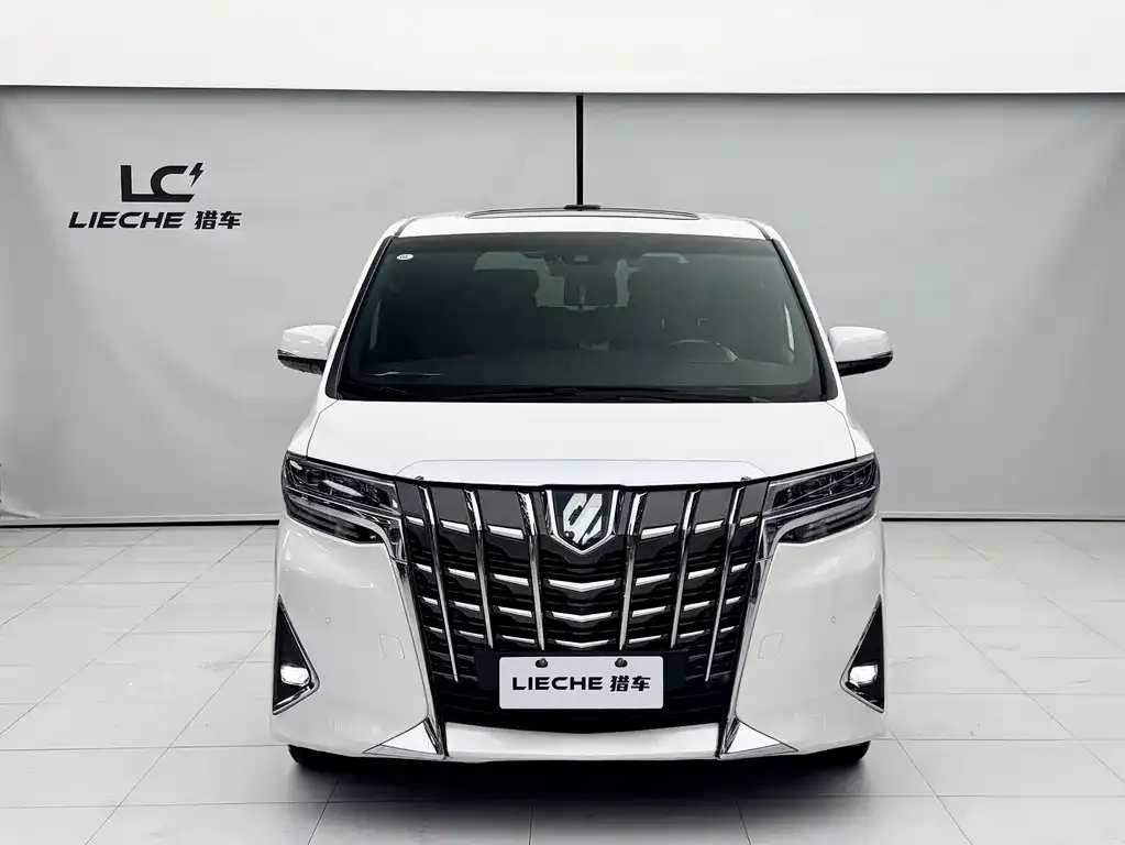 Toyota Alphard 2023 из CN, фото 3