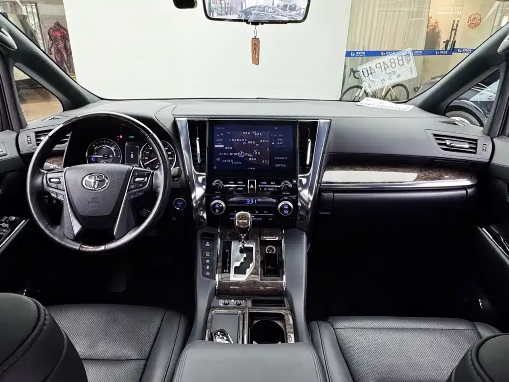 Toyota Alphard 2023 из CN, фото 9