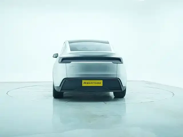 Tesla Model Y 2025 из CN, фото 8