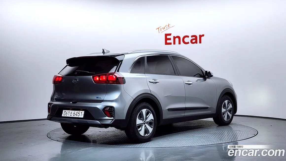 Kia Niro — фото 4