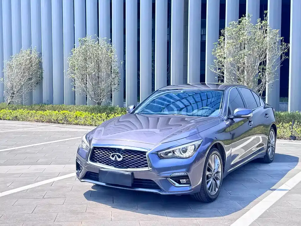 Infiniti Q50L 2021 из CN, фото 1