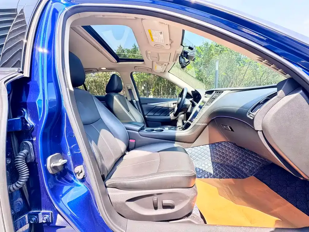 Infiniti Q50L 2021 из CN, фото 6