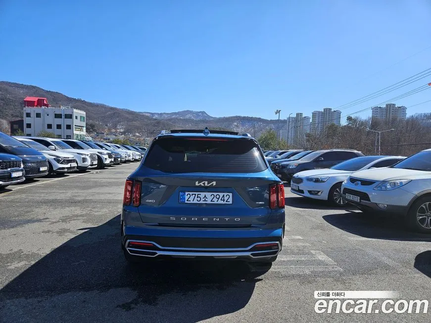 Kia Sorento — фото 6