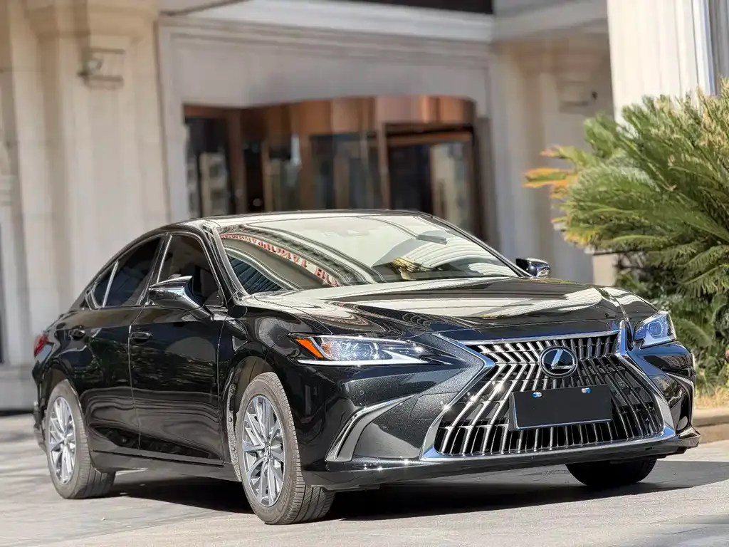 Lexus ES 2024 из CN, фото 9