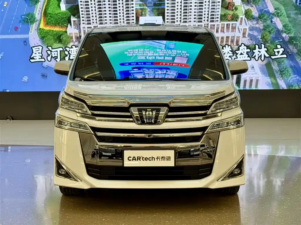 Toyota Vellfire — фото 10