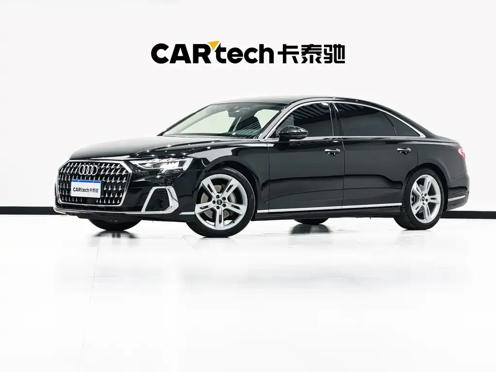 Audi A8 — фото 1