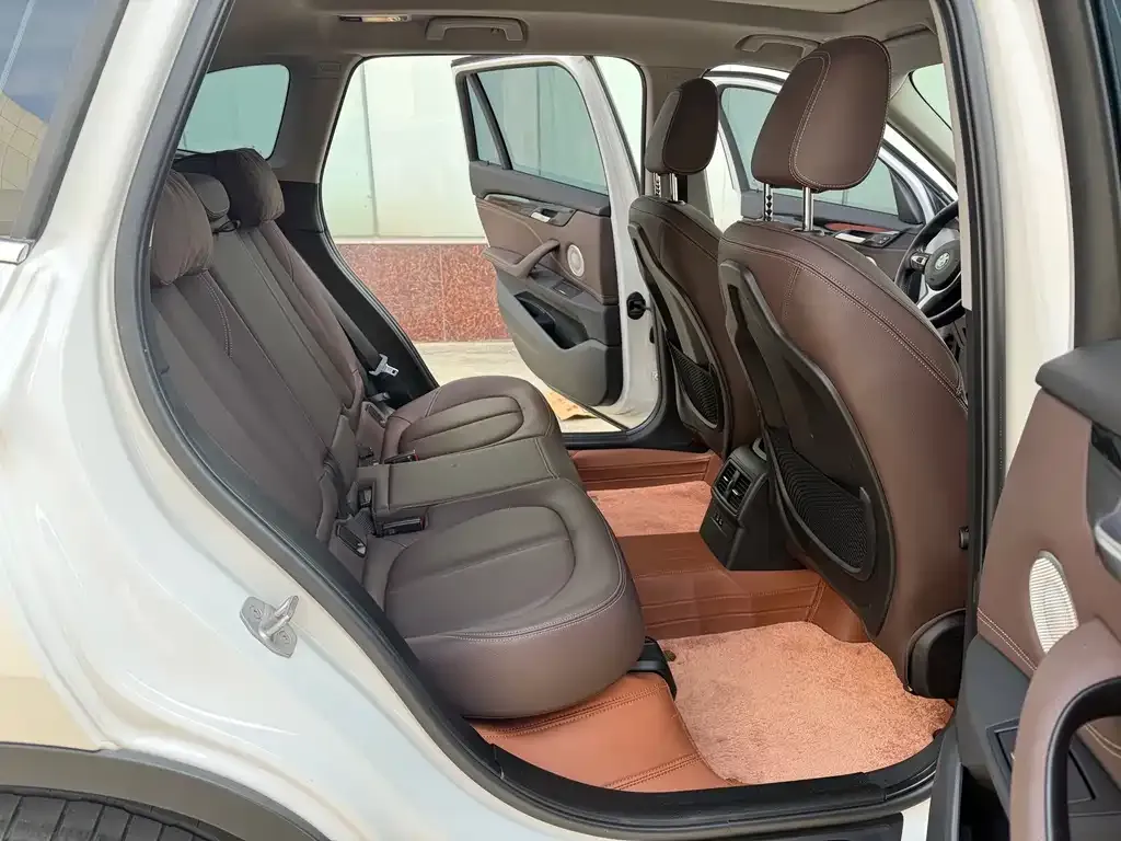 BMW X1 2023 из CN, фото 8