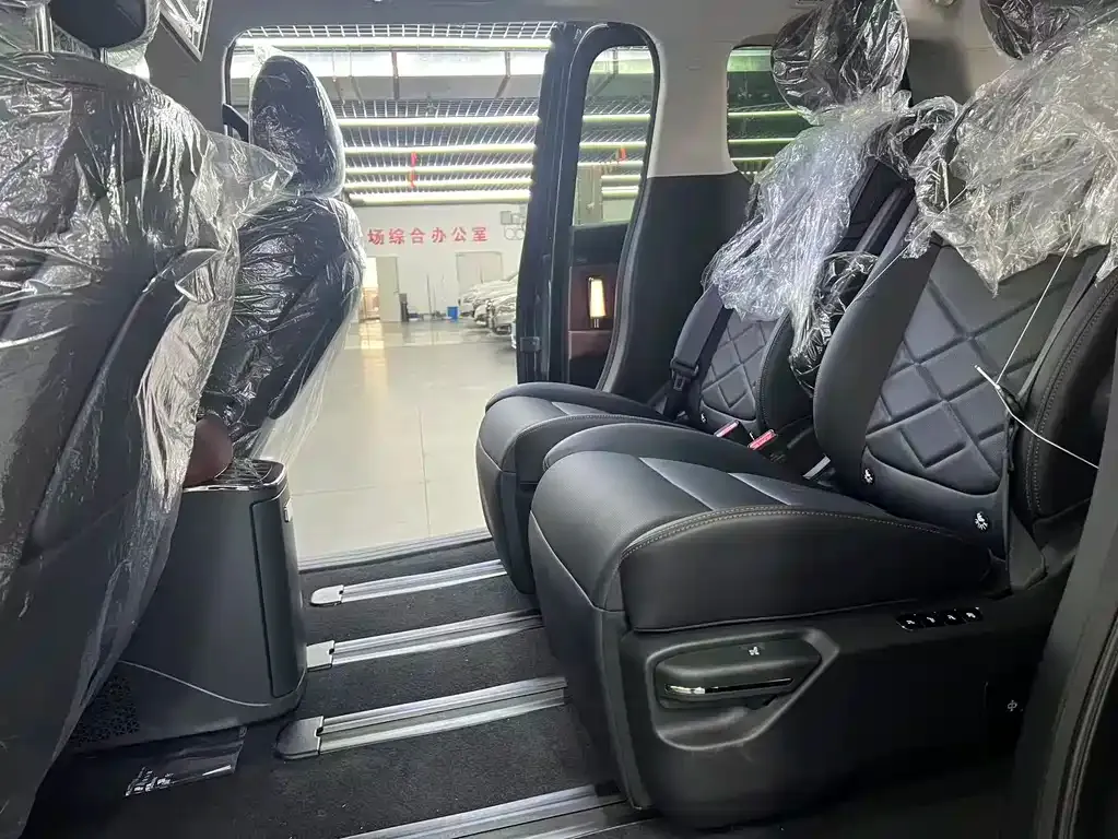 GAC Motor E8 Hybrid 2025 из CN, фото 9