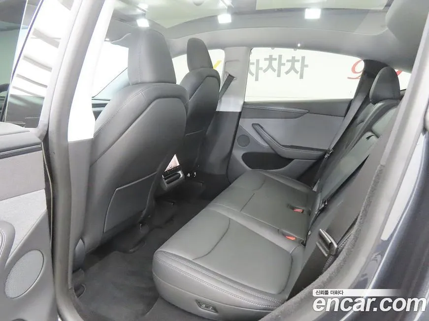 Tesla Model Y 2025 из KR, фото 5