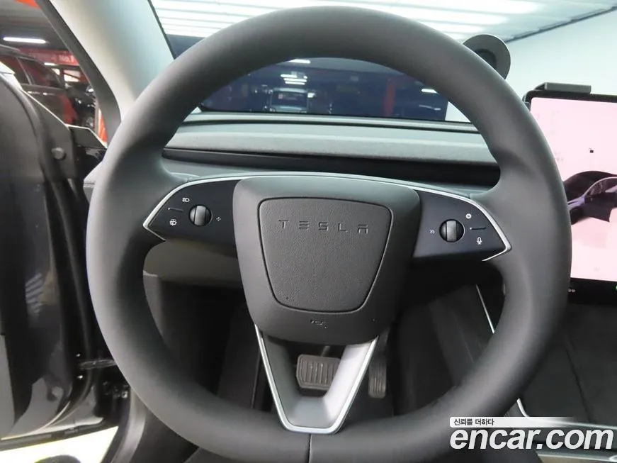 Tesla Model Y 2025 из KR, фото 6