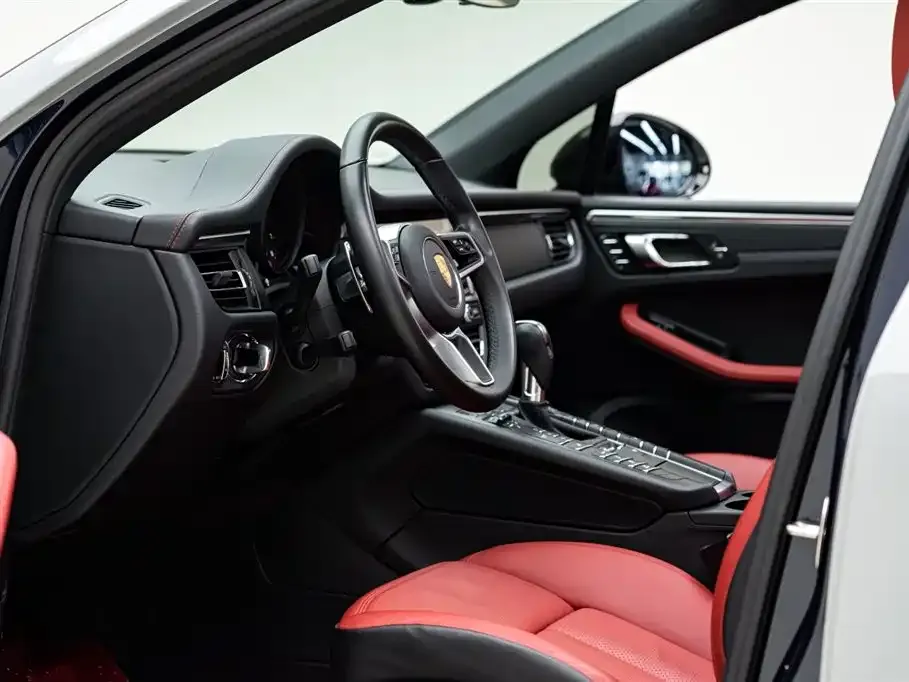 Porsche Macan — фото 6