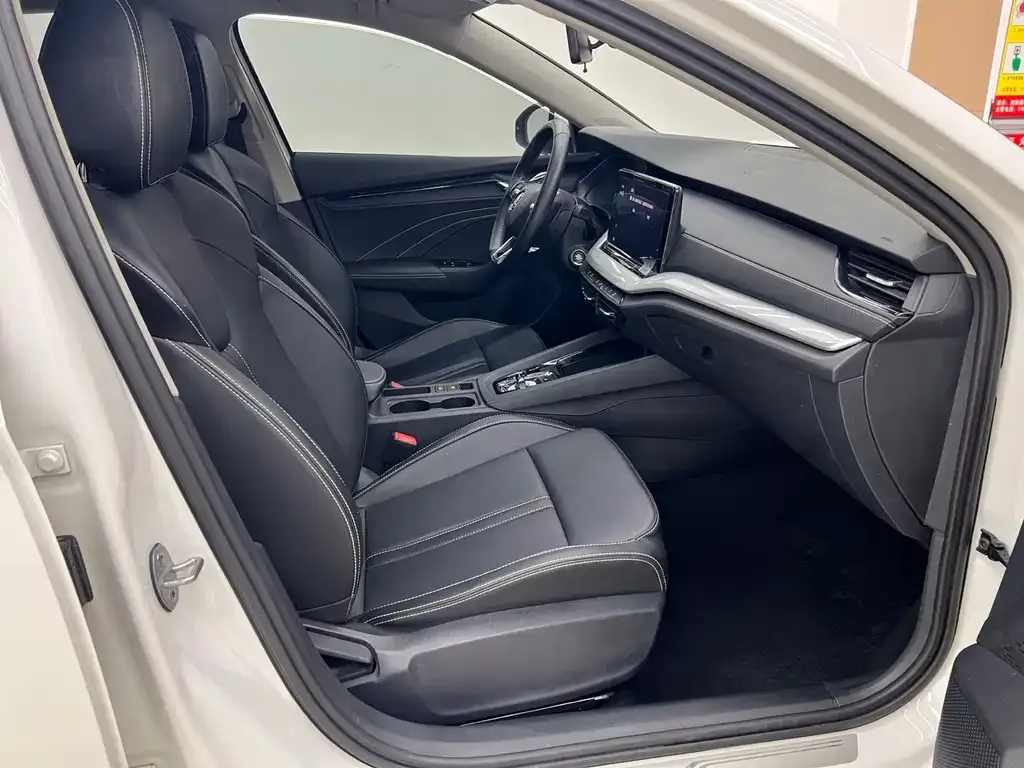 Skoda Octavia 2022 из CN, фото 2