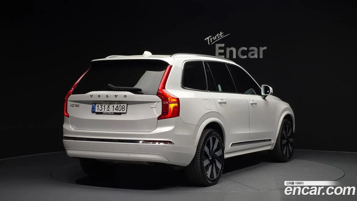 Volvo XC90 — фото 2