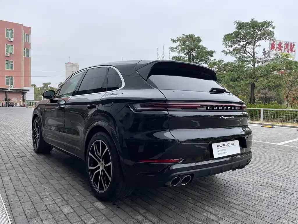 Porsche Cayenne Hybrid 2025 из CN, фото 9