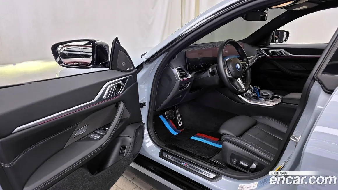 BMW i4 — фото 9