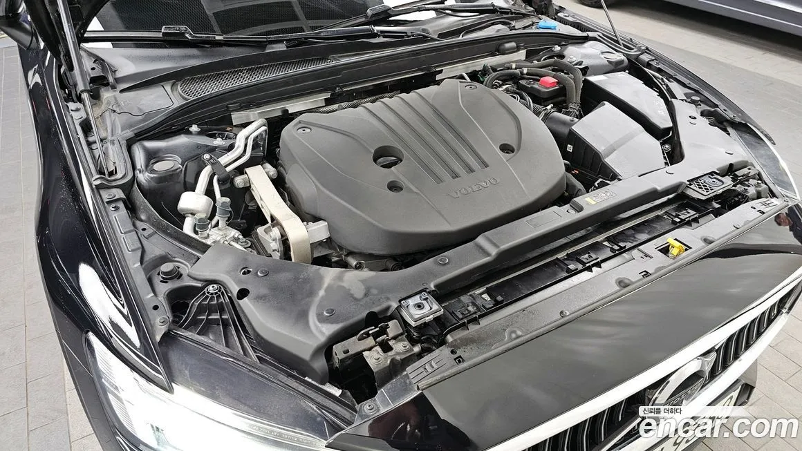 Volvo S60 2022 из KR, фото 3