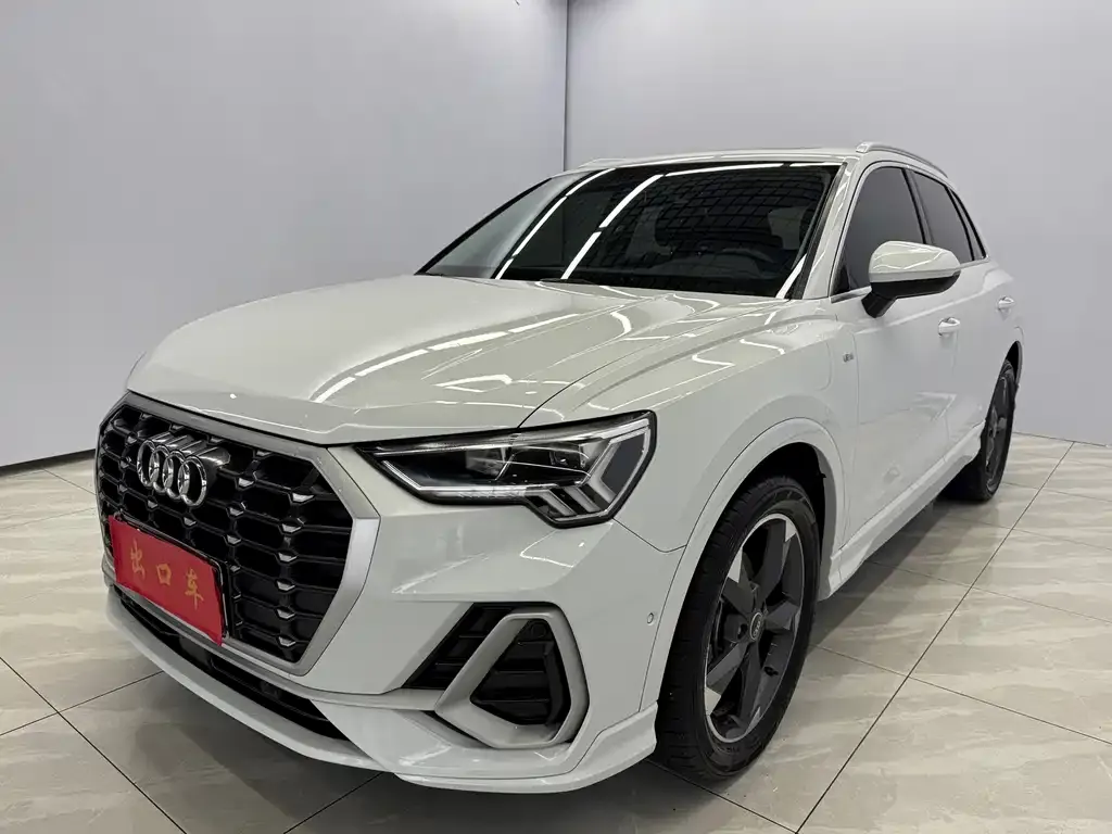 Audi Q3 2023 из CN, фото 1
