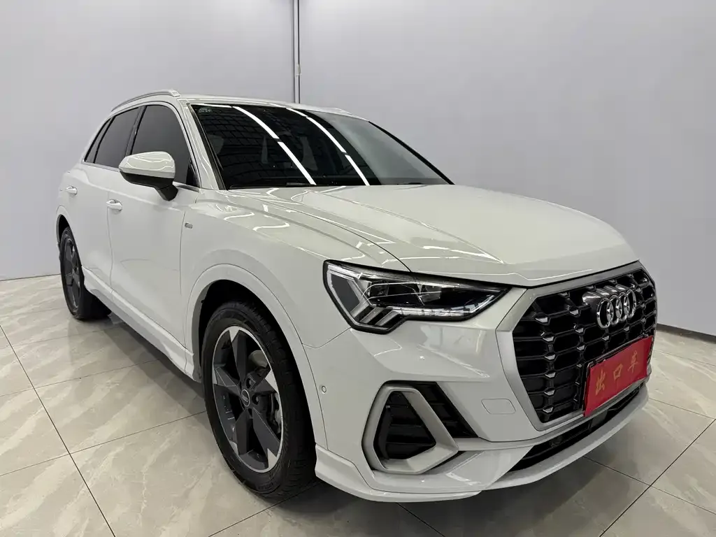 Audi Q3 2023 из CN, фото 2
