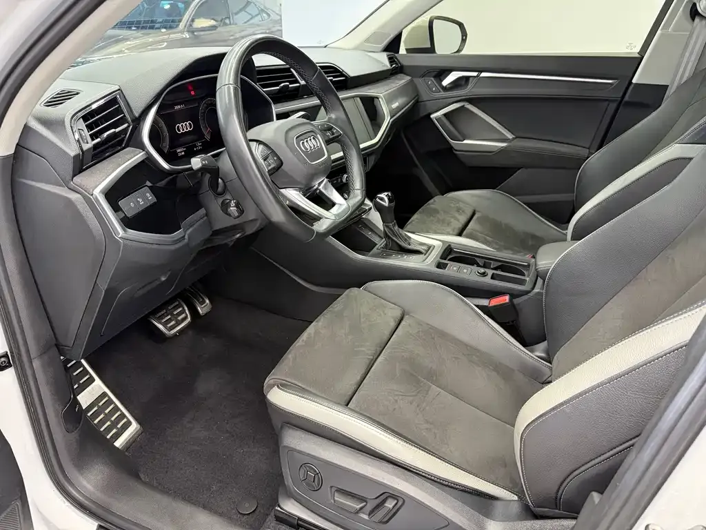Audi Q3 2023 из CN, фото 7