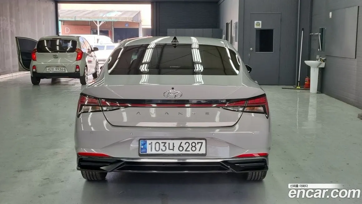 Hyundai AVANTE — фото 2