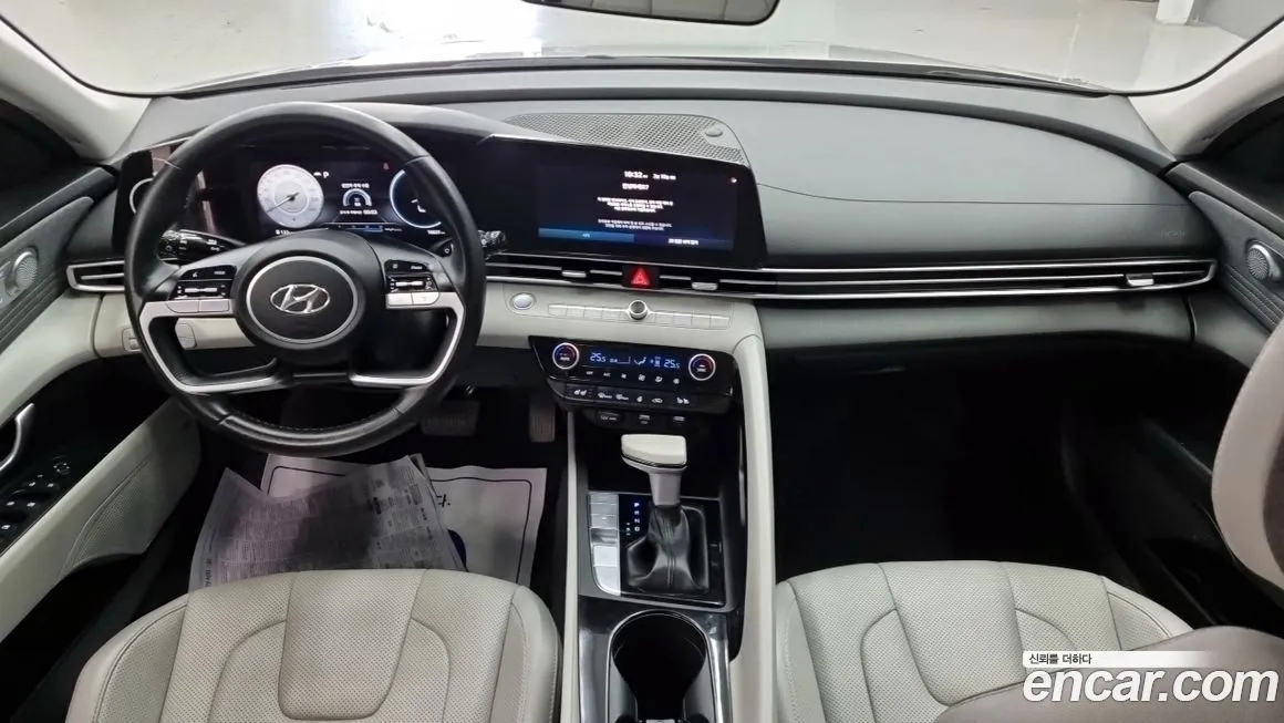 Hyundai AVANTE — фото 3