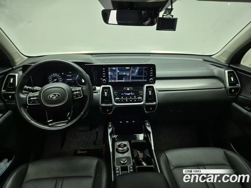 Kia Sorento — фото 6