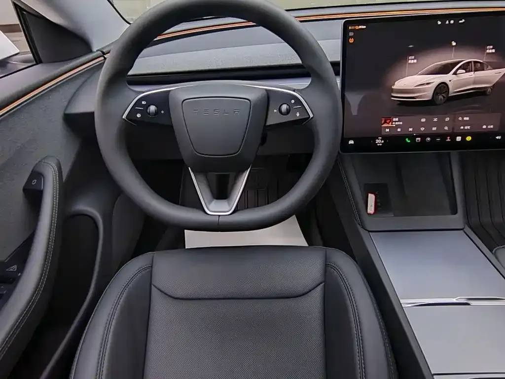 Tesla Model 3 — фото 5