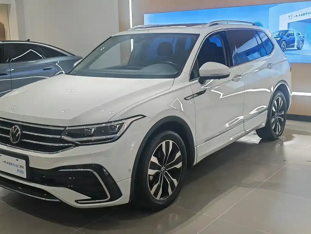 Volkswagen Tiguan L 2023 из CN, фото 1
