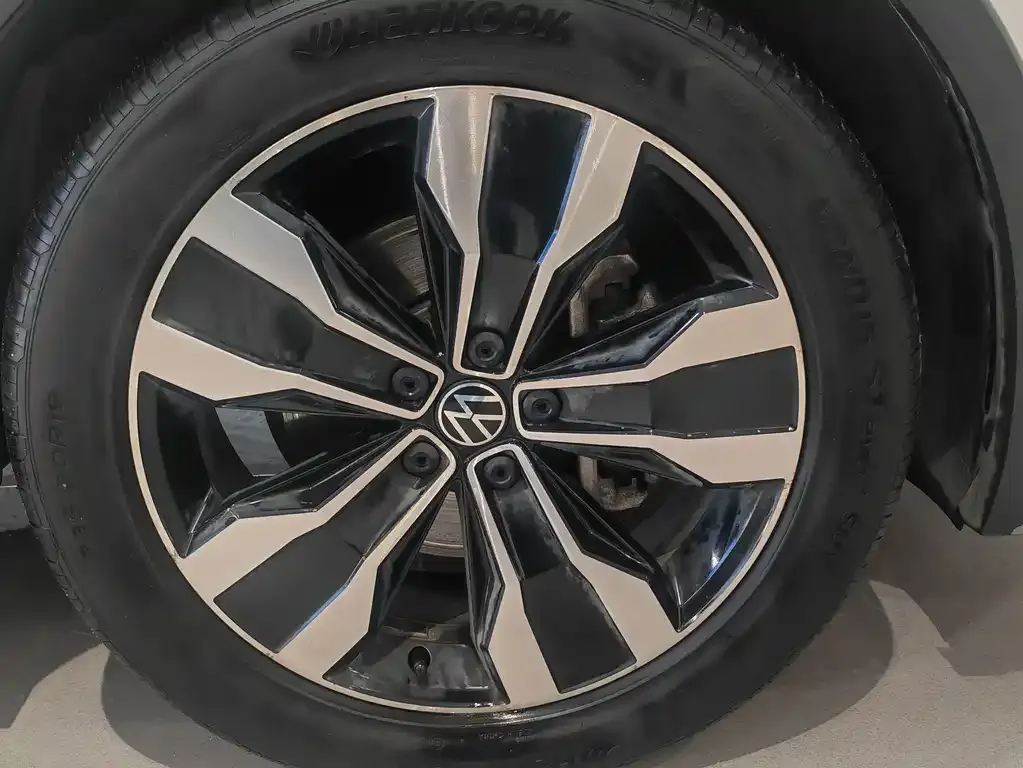 Volkswagen Tiguan L 2023 из CN, фото 4