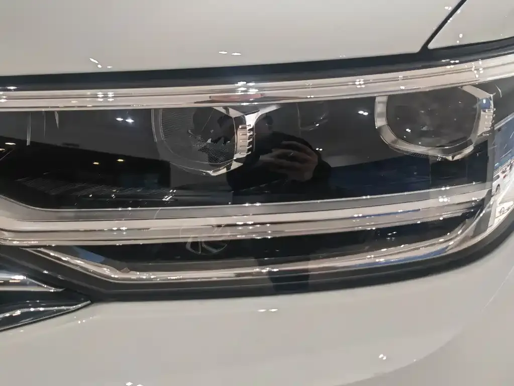Volkswagen Tiguan L 2023 из CN, фото 7