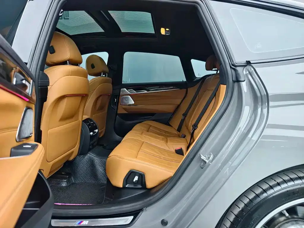 BMW 6 Series GT 2021 из CN, фото 7