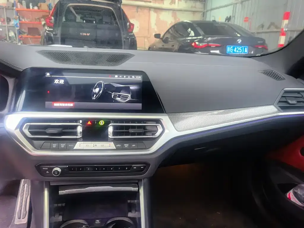BMW 4 Series 2023 из CN, фото 2