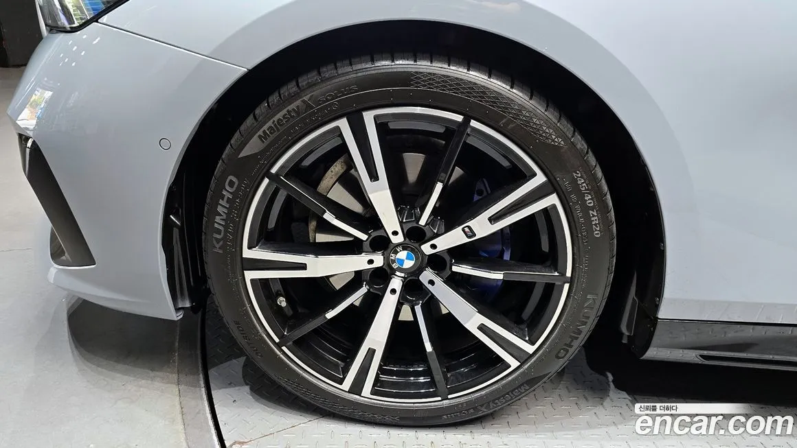 BMW 5-Series 2024 из KR, фото 6