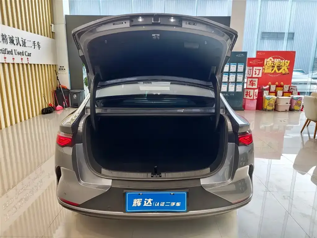 BYD Qin L — фото 6