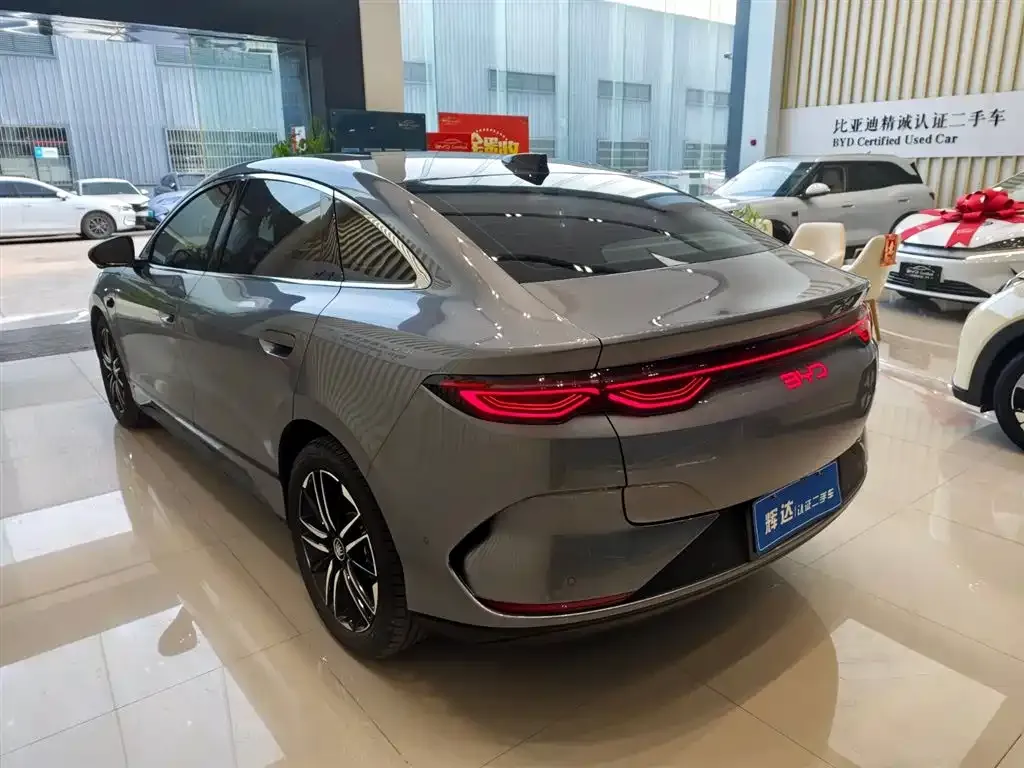 BYD Qin L — фото 4