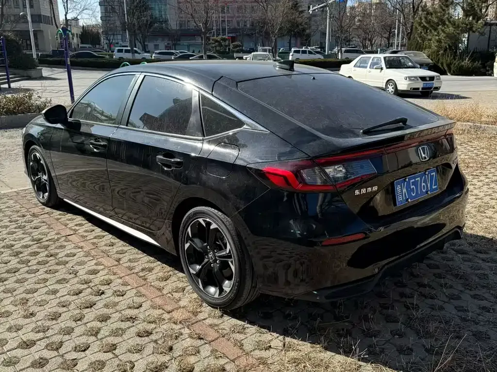 Honda Civic — фото 5