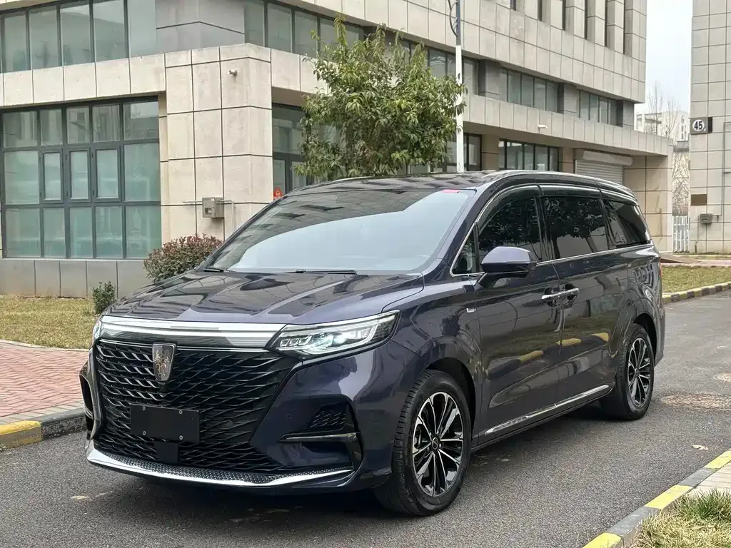 Roewe iMAX8 — фото 1