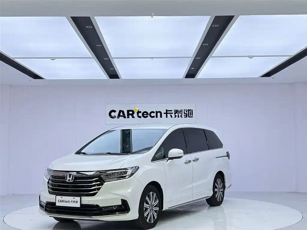 Honda Odyssey — фото 1