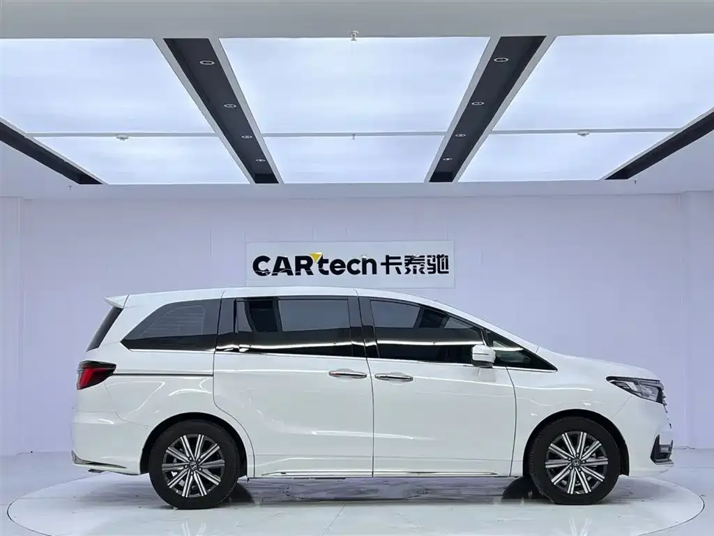 Honda Odyssey — фото 2