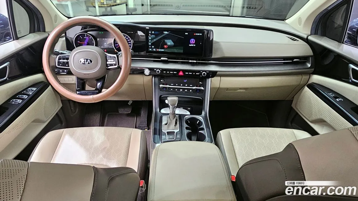 Kia Carnival — фото 5