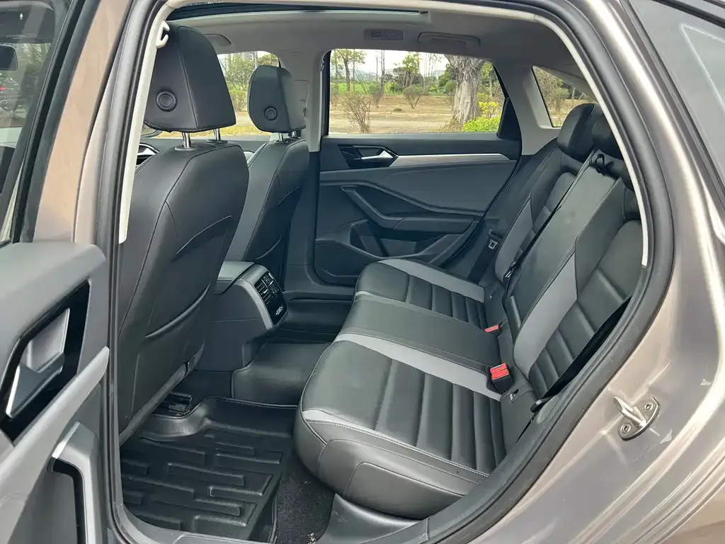 Volkswagen Sagitar 2021 из CN, фото 7
